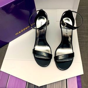 Madden Girl “Dafney” patent black heels. Size 7